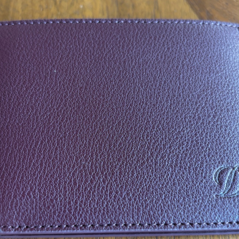 St. Dupont Leather Wallet with credit card holders Retail $290 New in Dupont Bo